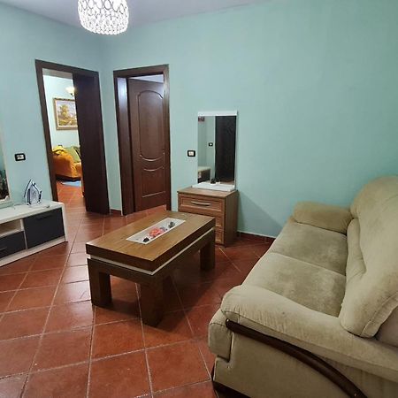 Calmly, Spacious Apartment Next To Usa Embassy Tirana Eksteriør billede