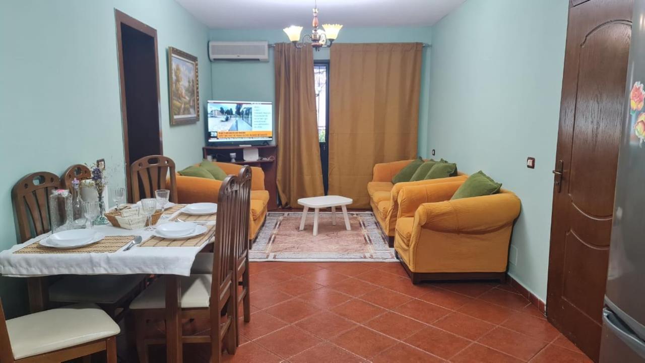 Calmly, Spacious Apartment Next To Usa Embassy Tirana Eksteriør billede