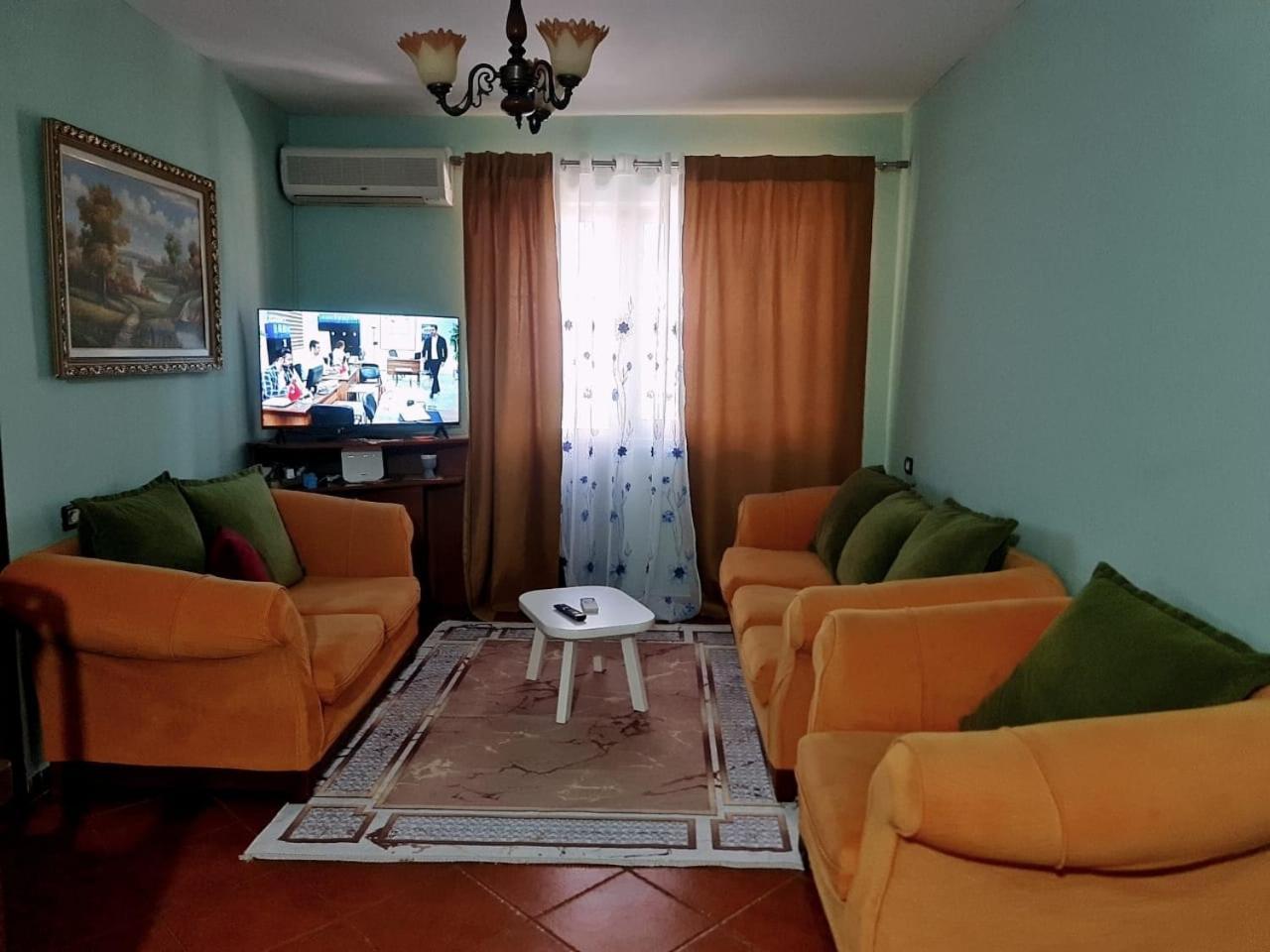 Calmly, Spacious Apartment Next To Usa Embassy Tirana Eksteriør billede